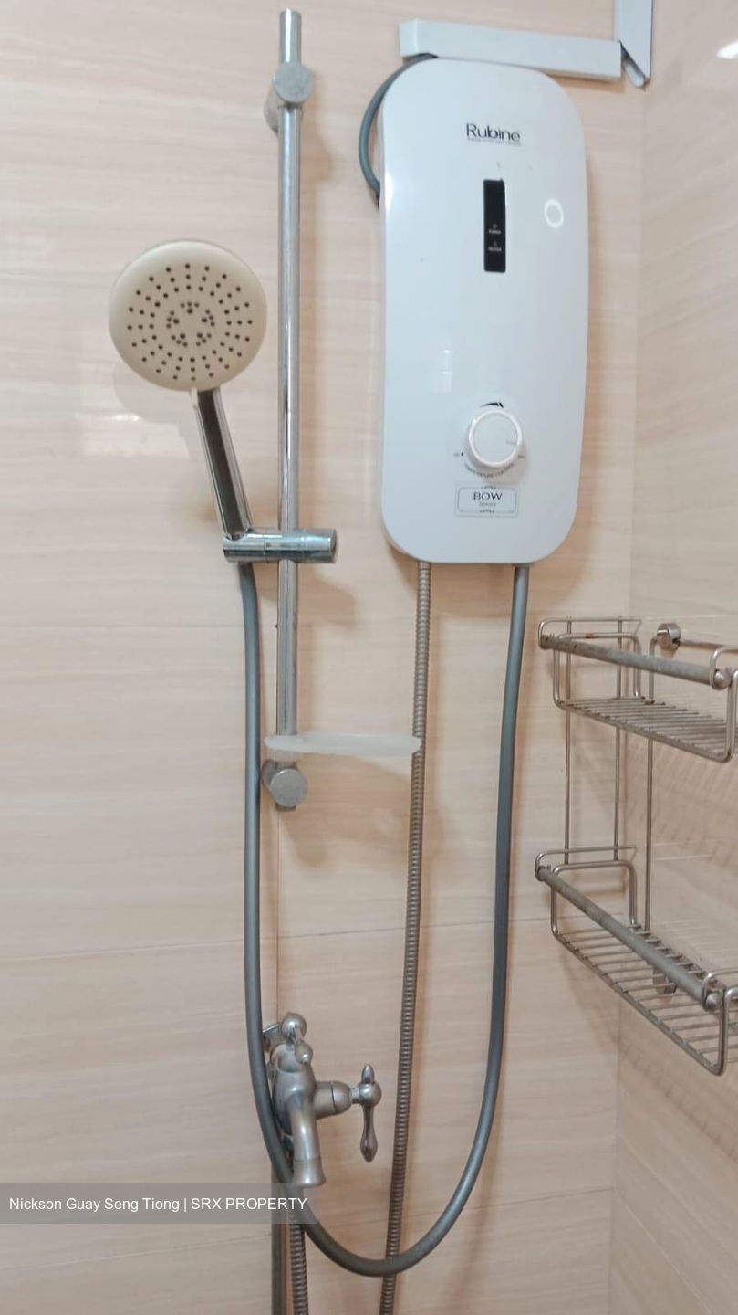 Blk 556 Jurong West Street 42 (Jurong West), HDB Executive #519946241